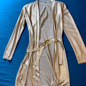 Shoe dazzle long sleeved gold shimmery kimono